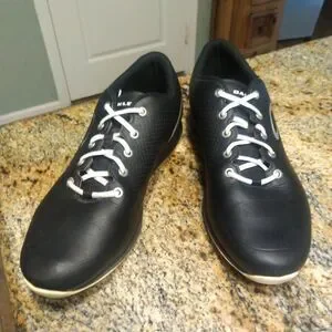 Oakley Men's Ripcord Golf Shoes Ortholite Soft Spike Black/White Leather Sz 11.5