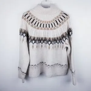 Old Navy #477520 Turtleneck Sweater NWT