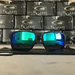 OO9102 Oakley Holbrook Jade Iridium Prizm Polarized Sunglasses