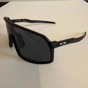 OO9406 Oakley SUTRO Matte Black Frame Prizm Polarized Black Lenses