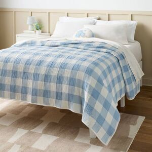 Open Box - Room Essentials - Twin/Twin Extra Long Matelasse Quilt Li Blue