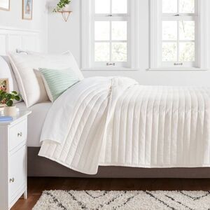 Open Box - Room Essentials - Twin/Twin Extra Long Satin Quilt Ivory Ivory