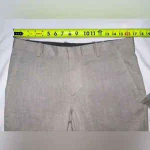 Perry Ellis NWT Size 32/32 Light Beige Slim Stretch Flat Front Dress Pants