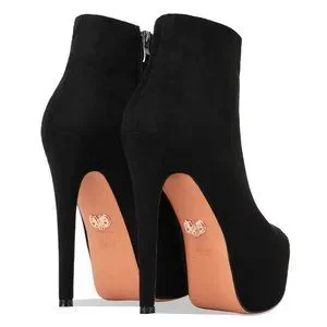 Petit Cadeau Jodi - Rounded Toe Ankle Boots With 6" Heels And 2" Platform. NEW