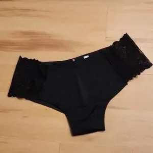 PINK Victoria's Secret Extra Low Rise Cheekster