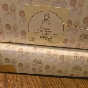 Porcelin Precious Moments Birth Certificate Set