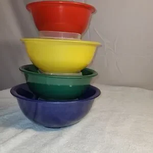 Pyrex Liter Primary Clear Bottom Microwave/ovenware Set If 4 322 323 324 325