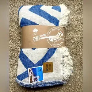 Qoutà Organic Hellenic Cotton Athens Greek Blue And White Blanket With Fringe