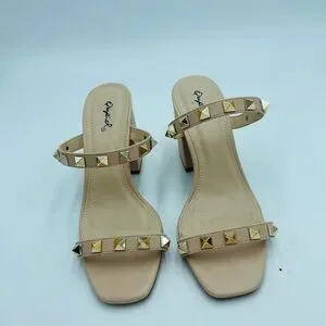 Qupid Nude Single Stud Double Strap Boxy Heels