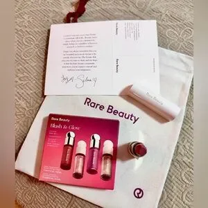 Rare Beauty Blush & Glow 4-Piece Mini Set Matte Lipstick In Humble Bag & Card