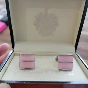 RARE Donald Trump Signature Collection Pink Cat's Eye Glass Cufflinks