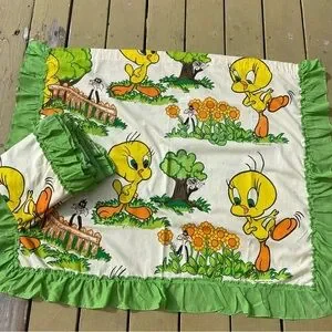 RARE find Vintage 1975 Warner Bros Tweety and Sylvester curtain set