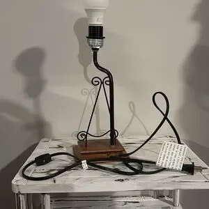 Rare Vintage Frame Stand Display Wood & Metal Table Lamp