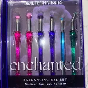 Real Techniques Enchanted Face & Eye Set