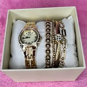 Relic By Fossil Womens Queen S Court Gold Metal Watch W/Crystal Accents Gift Set