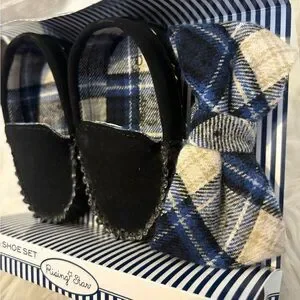 Rising Star Plaid Baby Shoe And Bowtie Set In Black And Blue