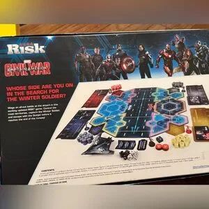 Risk Marvel Avengers Civil War Strategy Board‎ Game Captain America Iron Man