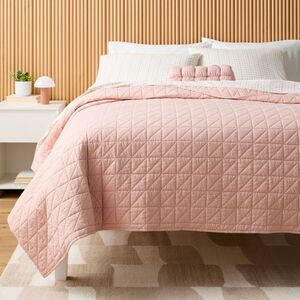 Room Essentials - Full/Queen Microfiber Quilt Light Pink - Room Esse Pink