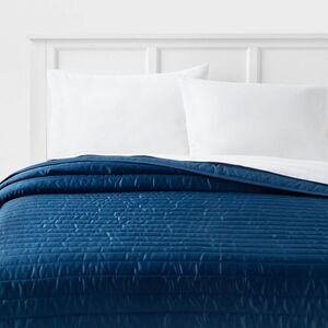 Room Essentials - Twin/Twin Extra Long Satin Quilt Dark Blue - Room Blue