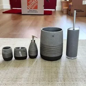 Sahara Grey Bathroom Accessory Set (Bedbath&beyond)