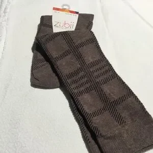 SALE. BUY 5/$10. . NWT Girls Knee Socks Sz 10
