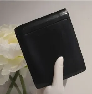 Salvatore Ferragamo Elegant Black Soft Leather Bifold Unisex Wallet (EUC)