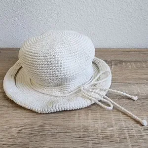 SCALA Collection White Bowler Rolled Brim Bucket Hat White Knit Bow
