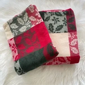 Set of 2 Cotton Christmas Tablecloths Red Green White Holly Checks Rectangular