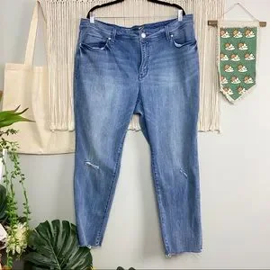 Seven7 Straight Leg Medium Wash Raw Hem Jeans Size 22