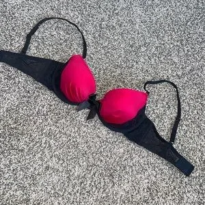 Sexy Red And Black Push Up Bra 34D Lace Detail Lingerie