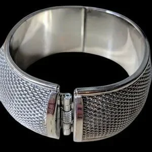 Silver Tone Mesh Hinged Bangle Bracelet 2.5" Diameter
