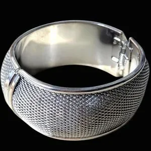 Silver Tone Mesh Hinged Bangle Bracelet 2.5" Diameter