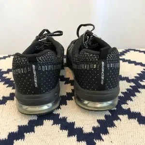 Sketchers Black And Metallic Tennis Shoes Size 10