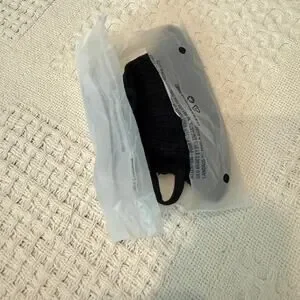 Skims Reusable Washable Adult One Size Onyx Facemask A3 2972