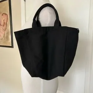 Skull Handbag