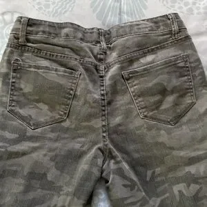 SO Camo Print Jeans Size 16