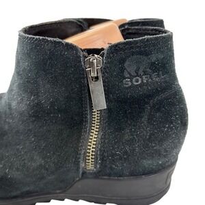 Sorel Womens 9 Evie Black Suede Ankle Boots Zip Wedge Round Toe LL4726-010