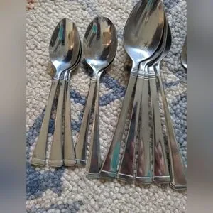 Stainless Steel Flatware Set 26 READ
