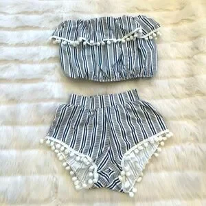 Stella Cove NWT Pin Stripe Pom Pom Short Set (10)