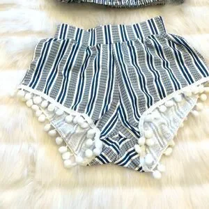 Stella Cove NWT Pin Stripe Pom Pom Short Set (10)