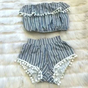 Stella Cove NWT Pin Stripe Pom Pom Short Set (10)