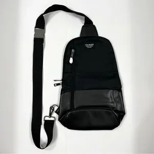 Steve Madden Barnett Avenue New York Black Sling Backpack