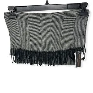 Stewart Of Scotland Gray Herringbone Fringe Scarf NWT
