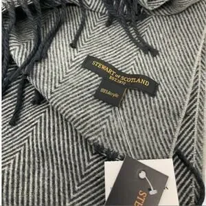 Stewart Of Scotland Gray Herringbone Fringe Scarf NWT