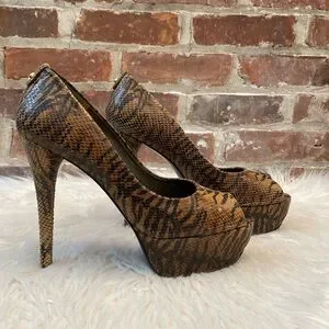 Stuart Weitzman Snake Print Peep Toe Stiletto Platform Pumps Size 10.5