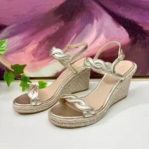 Stuart Weitzman Twist Espadrille Wedge Sandal In Gold Size 10