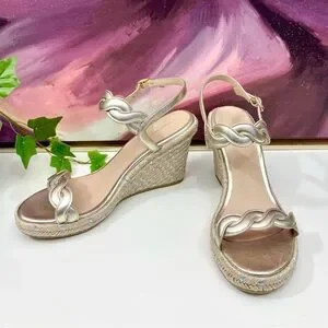 Stuart Weitzman Twist Espadrille Wedge Sandal In Gold Size 10