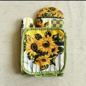 Sunflower Oven Mitt And Gloves 2pc Set Green & Yellow
