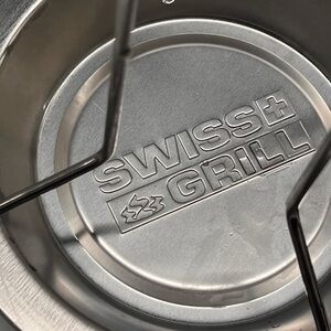 SWISS GRILL BARBECUE BEER CAN CHICKEN ROASTER STAND BBQ New - No Box