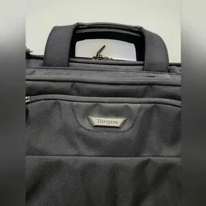 Targus 14 Inch Laptop Black Shoulder Briefcase Carry On Professional Bag